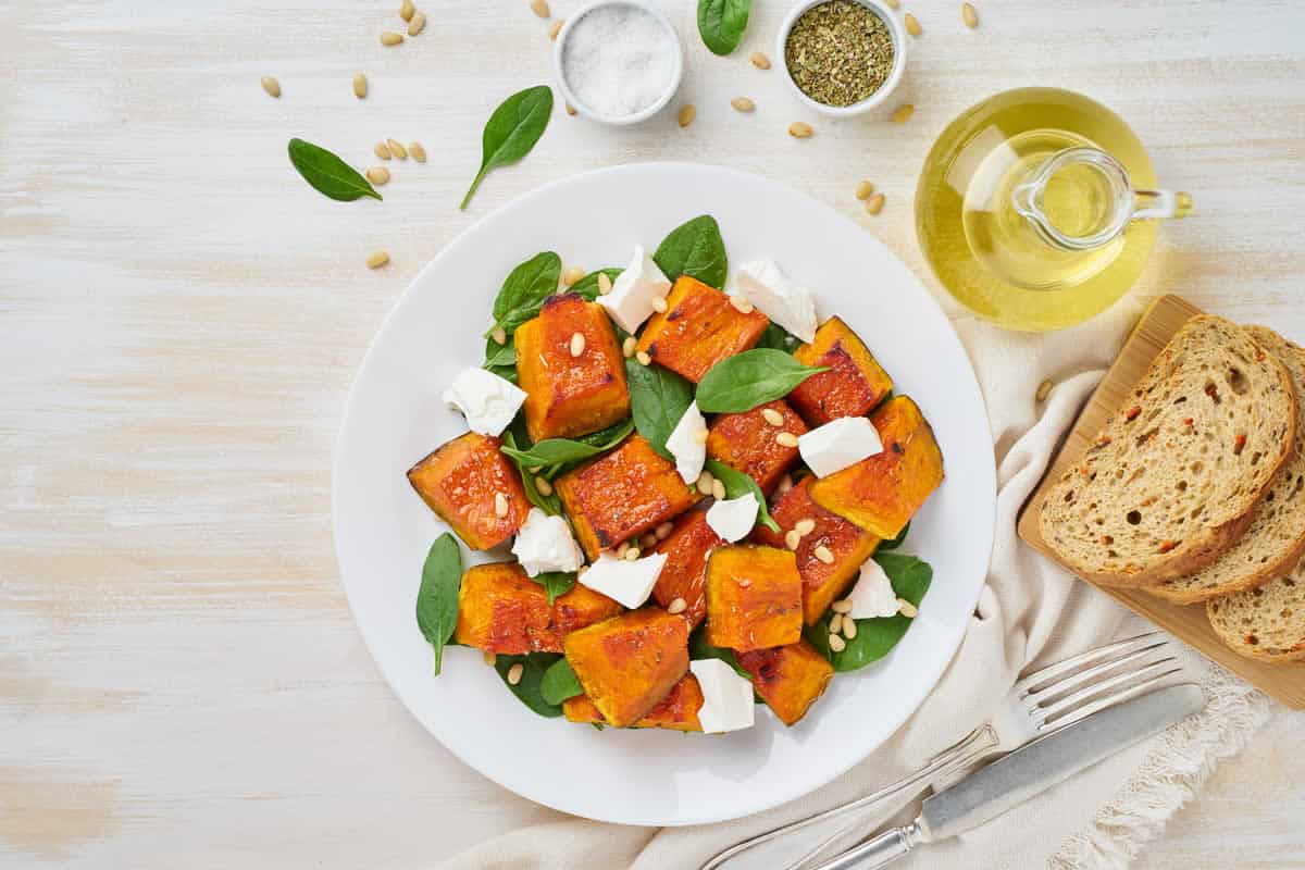 Salade de potiron au fromage de chèvre : un équilibre parfait des saveurs