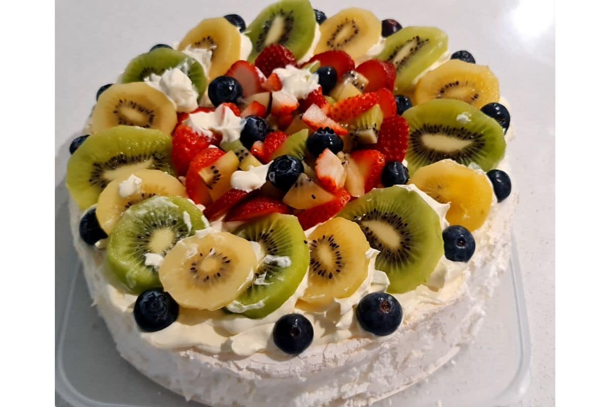 Pavlova Magique : Une Recette Simple pour un Résultat Spectaculaire