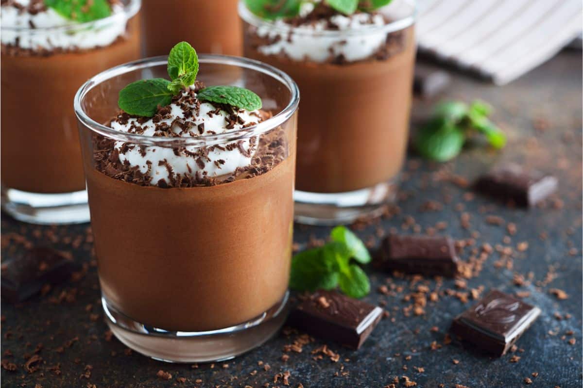Recette Mousse au Chocolat Onctueuse : Réinventez le Dessert