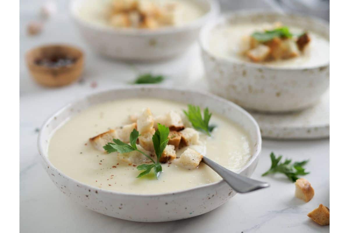 Soupe chou-fleur crémeuse : Un Délice réconfortant