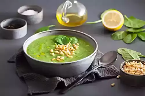 Soupe Crémeuse aux Épinards et Chou-fleur : Pour un Dîner Sain