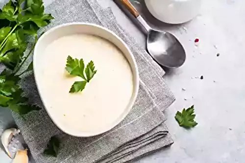 Transformez votre Dîner avec cette Soupe de Pommes de Terre Crémeuse Simple et Délicieuse