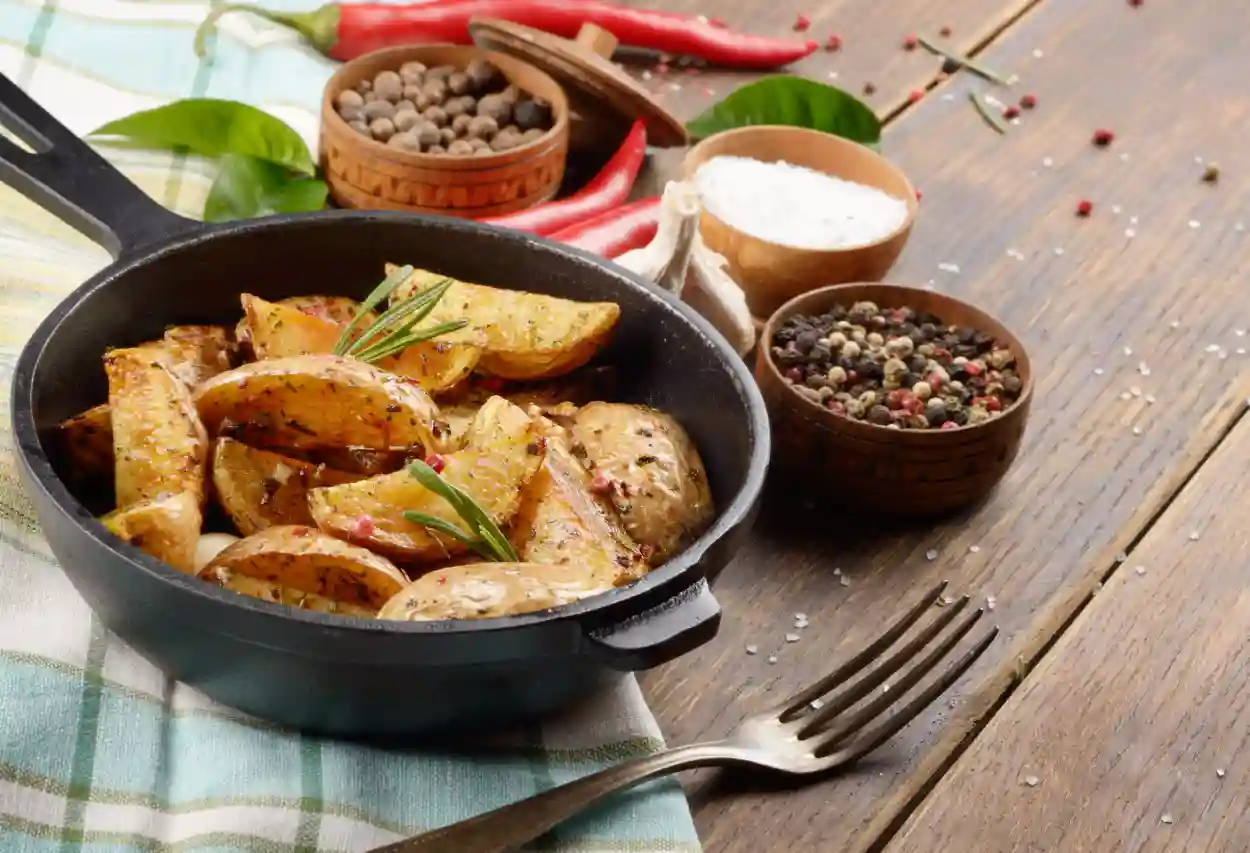 Pommes de terre à la poêle croustillantes : la recette authentique