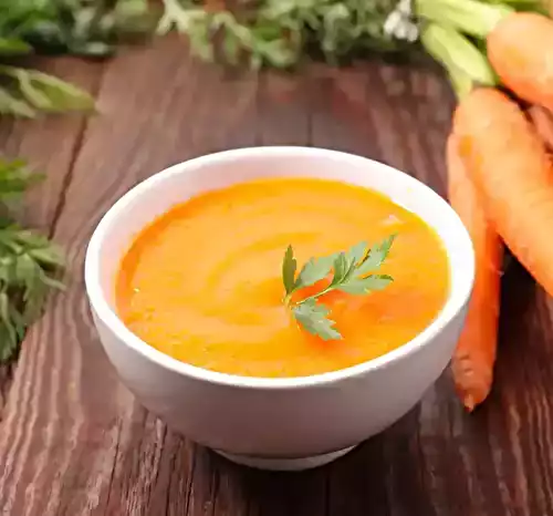 Soupe de carottes onctueuse maison : une recette réconfortante et saine