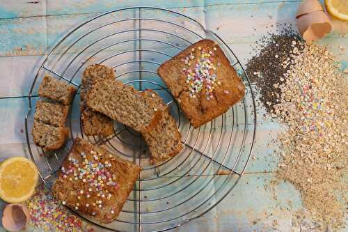 Cake au citron, à l’avoine et au chia