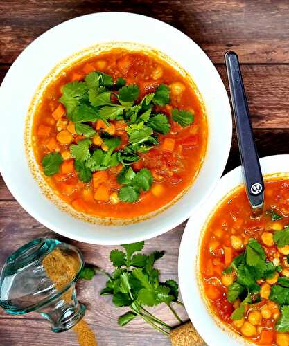 Soupe aux pois chiches et épices