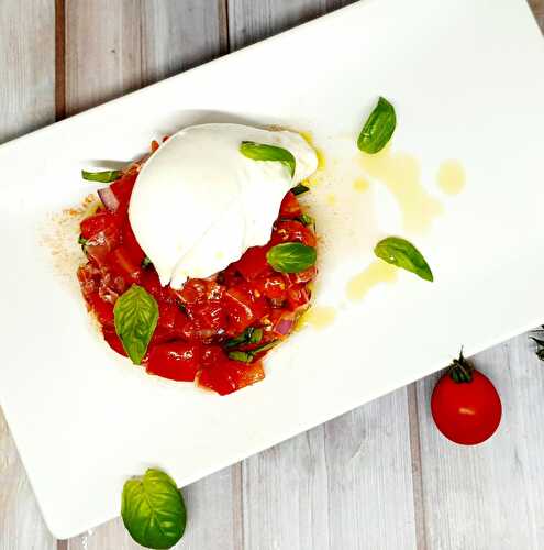 Tartare de tomates, jambon cru et burrata