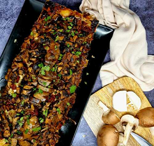 Tatin aux champignons, chèvre et tomates confites