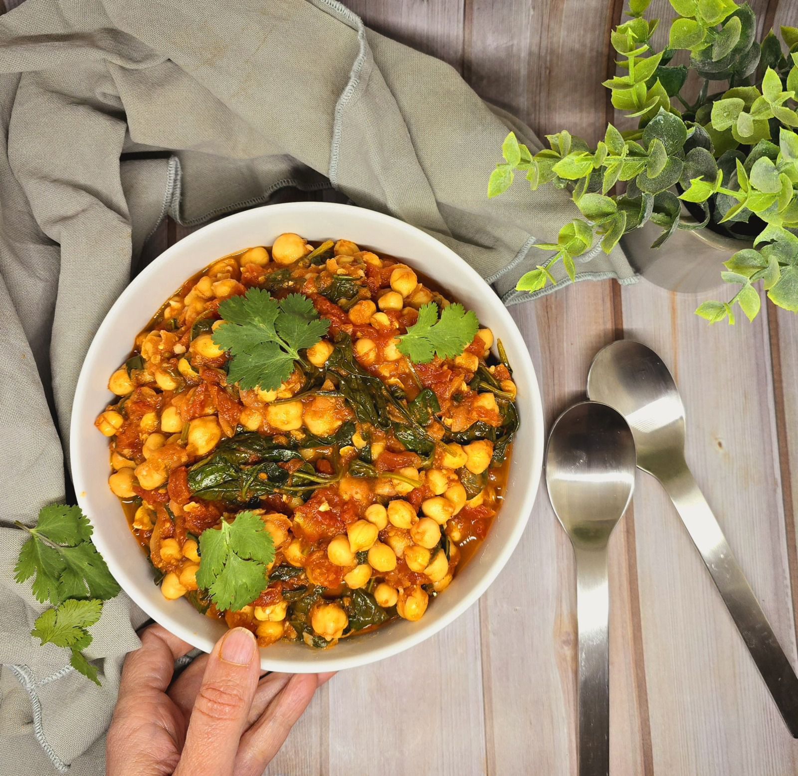 Poêlée de pois chiches et épinards