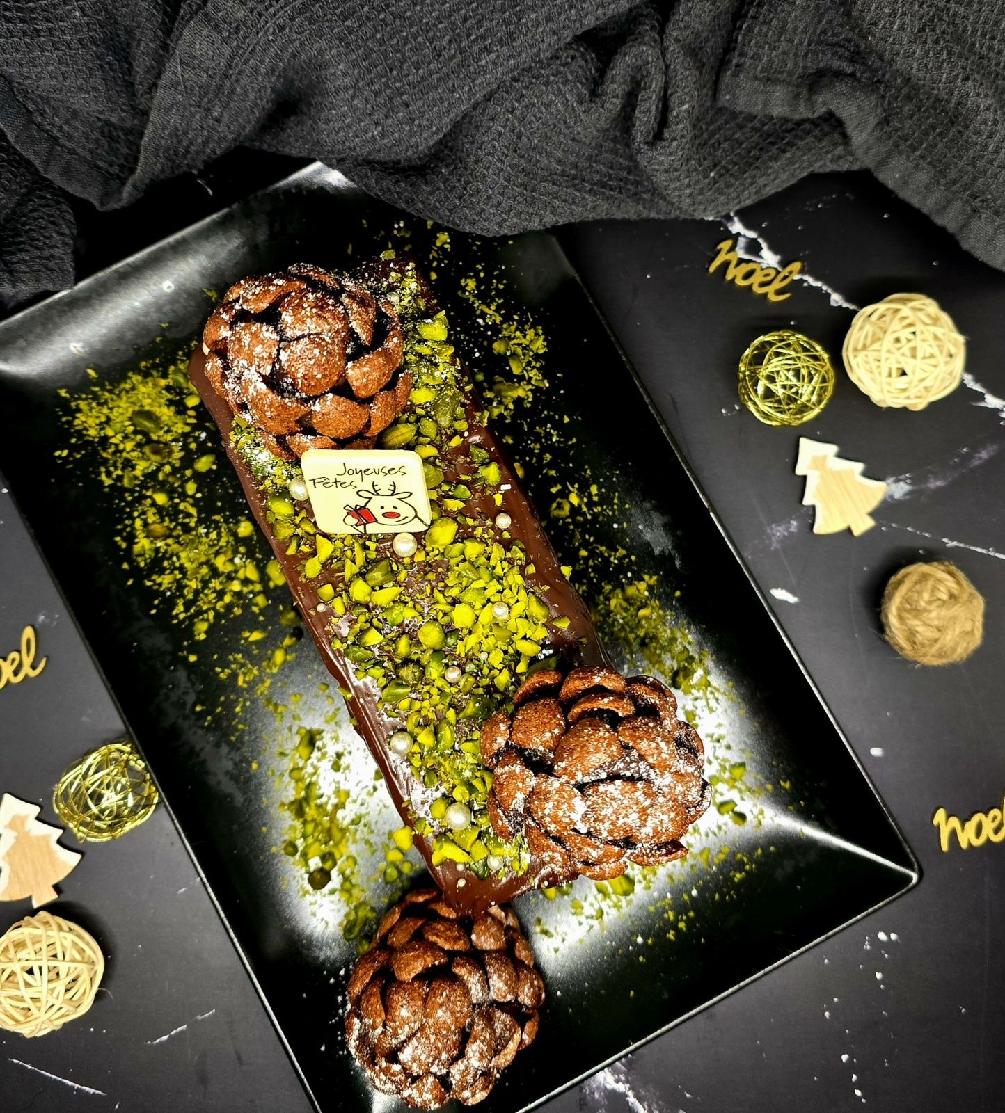 Bûche façon Dubaï