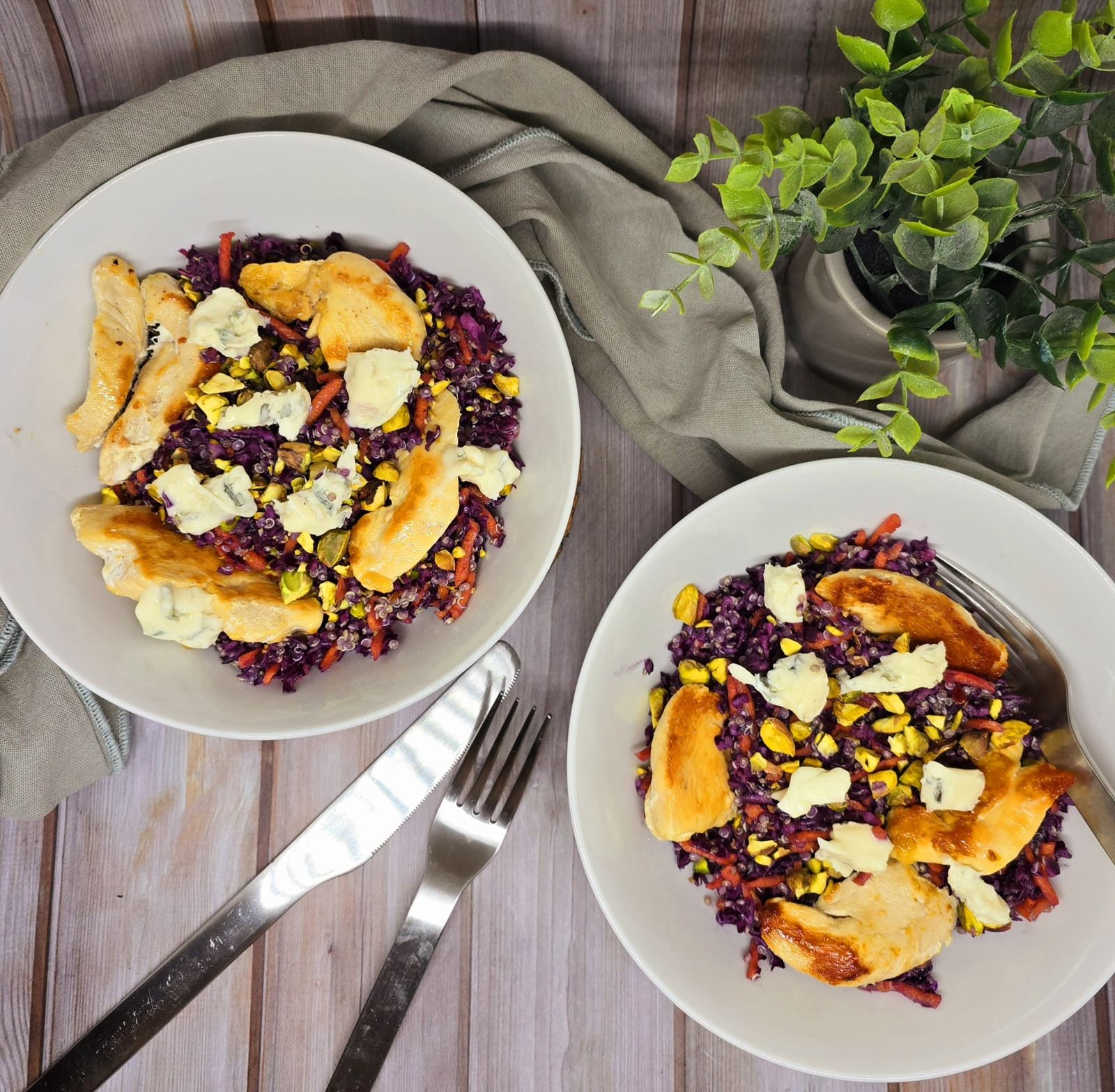 Salade de chou rouge au poulet et gorgonzola
