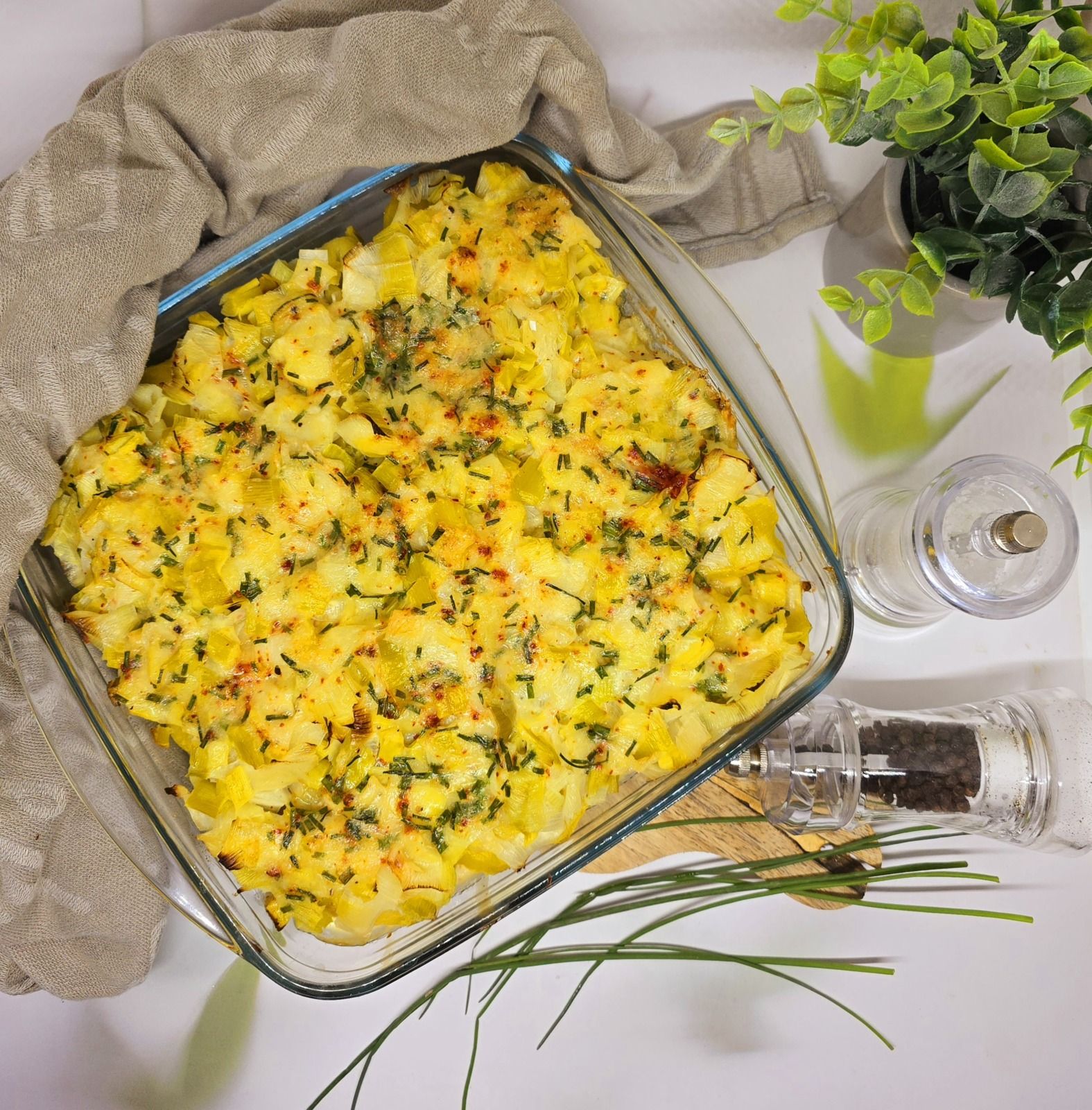 Gratin poireaux, pommes de terre et morue