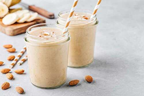 Smoothie Noix de coco, Dattes, Amandes et Bananes