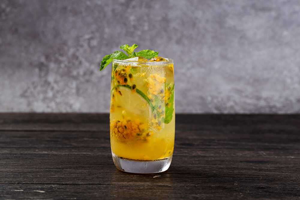 Mojito exotique à la mangue et à l'ananas