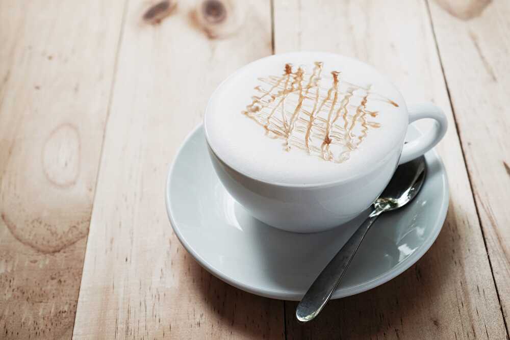 Lait Chaud au Miel avec une Mousse Délicate