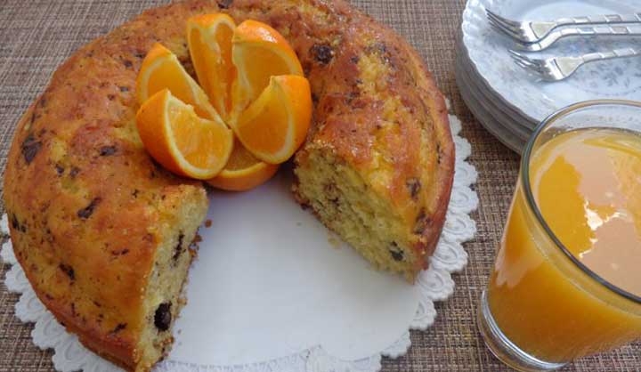 Cake à l’orange moelleux aux pépites de chocolat