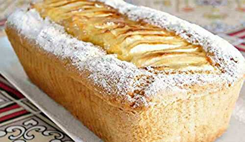 Cake moelleux aux pommes parfumé à la vanille