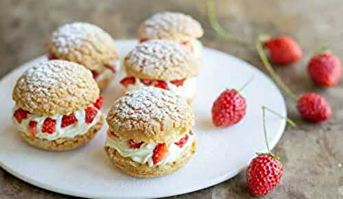 Choux craquelin à la chantilly mascarpone et aux fraises