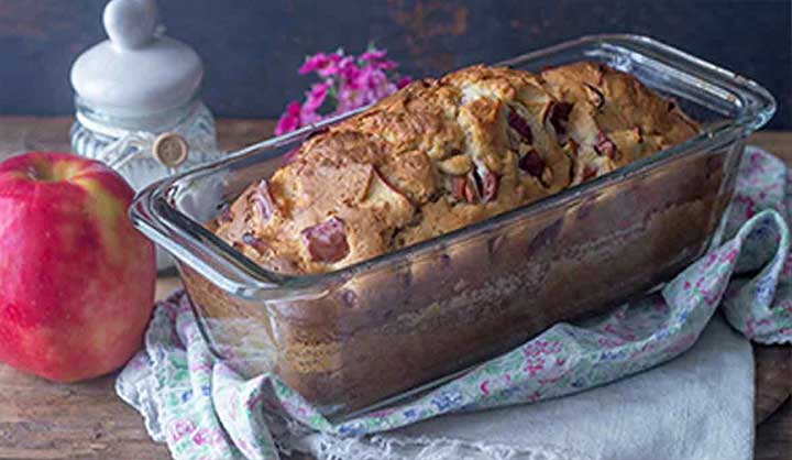 Délicieux gâteau aux pommes et au yaourt : un dessert incroyable !