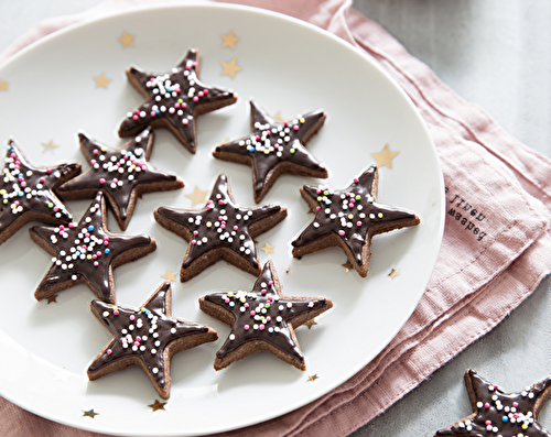 Étoiles glacées au chocolat de Noël