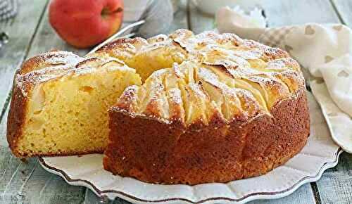 Gâteau au yaourt aux pommes fondant et hyper moelleux