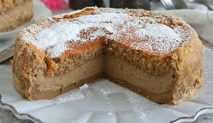 Gâteau magique au café crémeux et avec 3 couches différentes