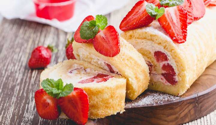 Gâteau roulé aux fraises léger facile