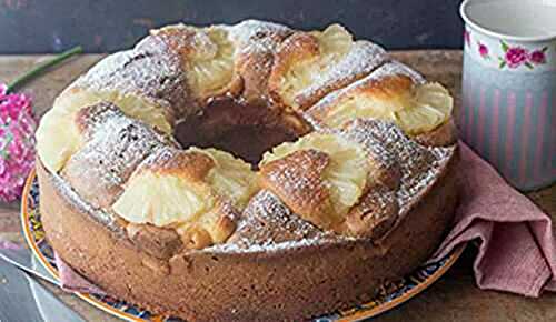 Incroyable gâteau moelleux au yaourt et ananas