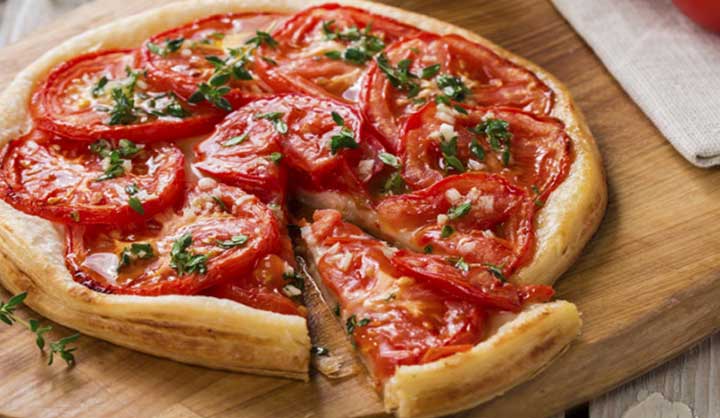 Tarte à la tomate et à la moutarde