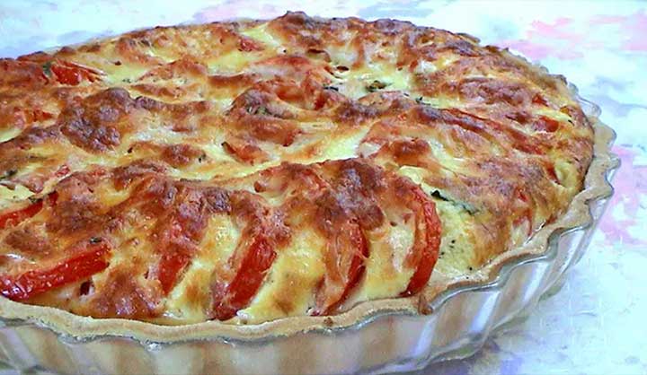 Tarte à la tomate et au basilic