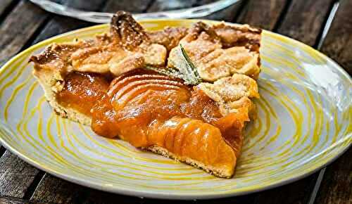 Tarte aux abricots et au romarin