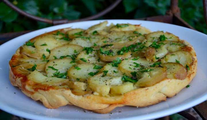 Tatin de pommes de terre au fromage de brebis