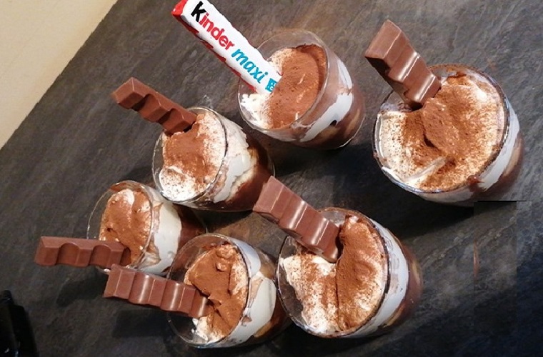 Verrines à la mousse de mascarpone est au kinder maxi