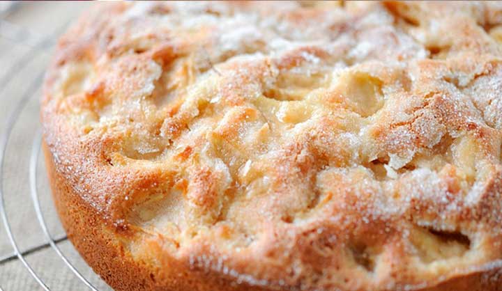 Gâteau aux pommes moelleux et ultra rapide