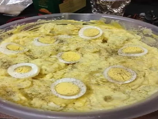 Célébrez la Convivialité avec la Salade de Pommes de Terre de Sharon