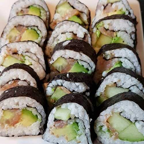 SUSHI AVOCAT CONCOMBRE OIGNON