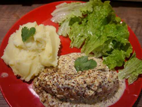 Andouillette sauce moutarde à l'ancienne et vin blanc