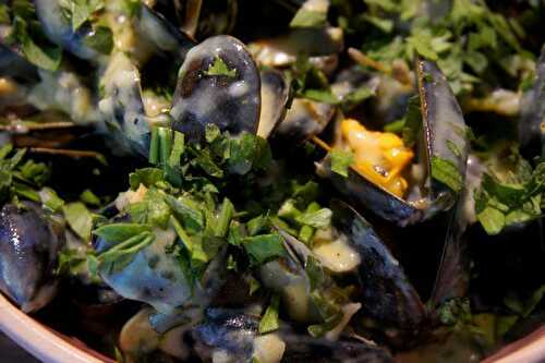 Moules à la crème, ail et persil sans vin blanc