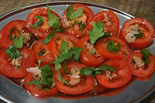 Salade de tomates avec vinaigrette au gingembre frais - Recettes de Papounet