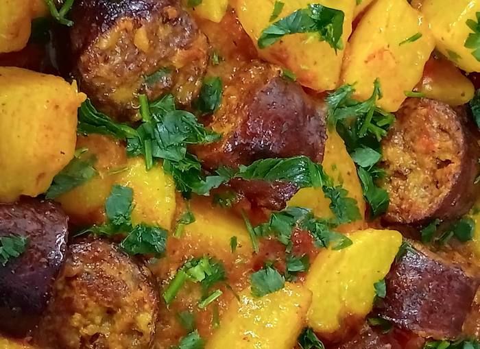 Rougail saucisse aux pommes de terre