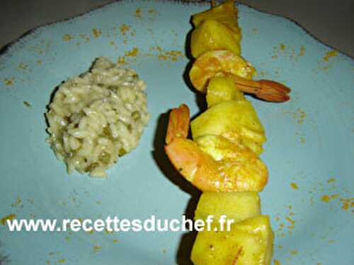 Brochettes de gambas au curry et à l'ananas