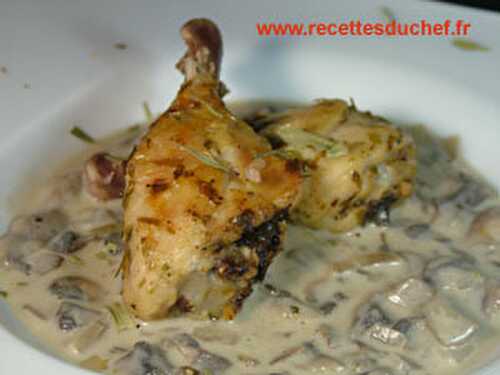 Cuisses de poulet rôti sauce champignons à la charentaise