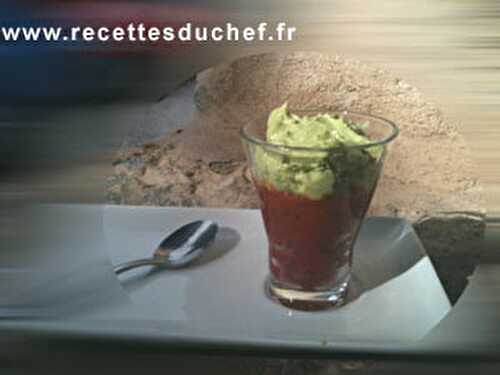 Verrine d'avocat et tomate