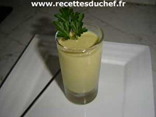 Verrine de mousse d'asperges