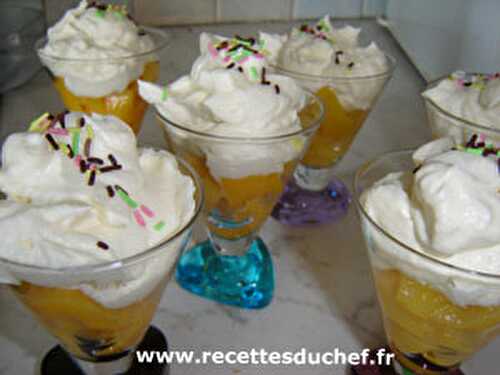 Verrine de pêche à la mousse de mascarpone