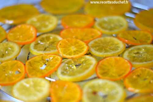 Citrons confits au sucre en tranches