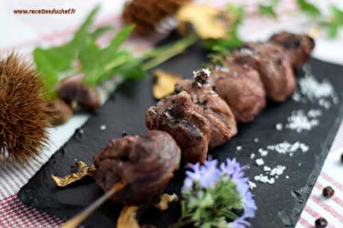 Brochettes de sanglier au barbecue