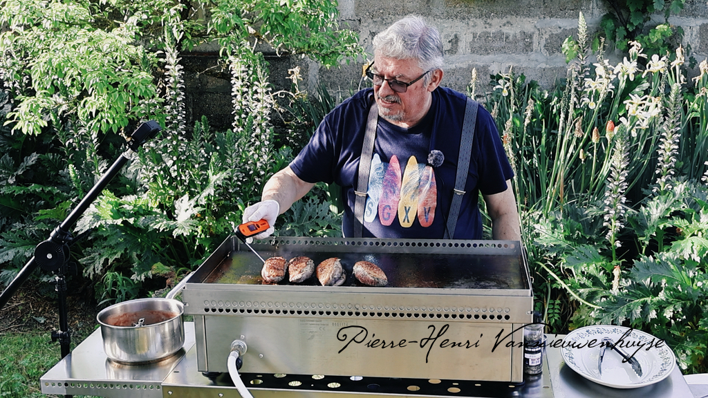 Filet de cannette de Challans grillée à la plancha ou au brasero plancha, sauce aux cerises