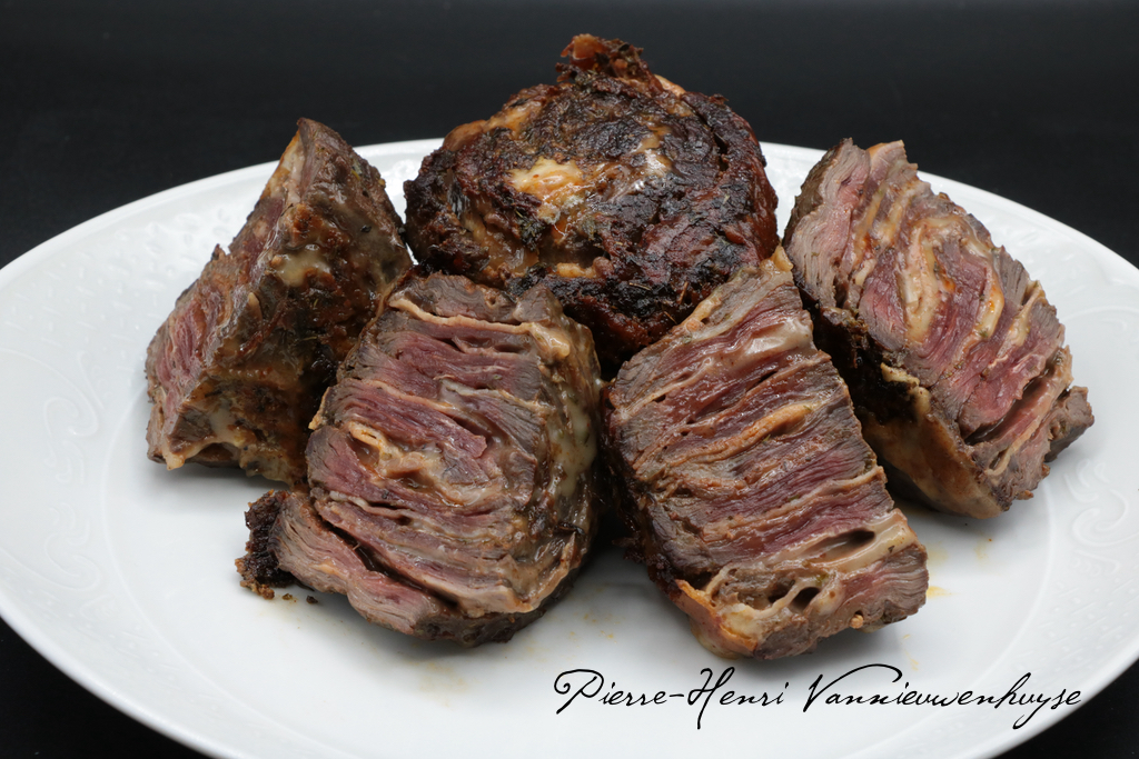 Masterclass plancha : Tournedos de hampe de boeuf grillée aux saveurs basques, sauce au poivre noir et cognac