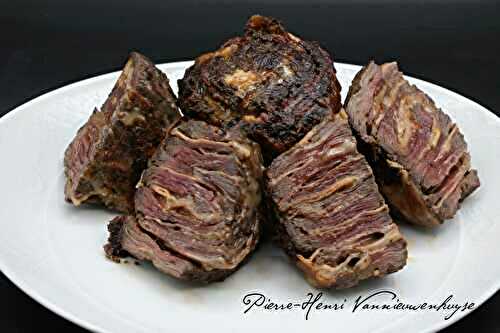 Masterclass plancha : Tournedos de hampe de boeuf grillée aux saveurs basques, sauce au poivre noir et cognac